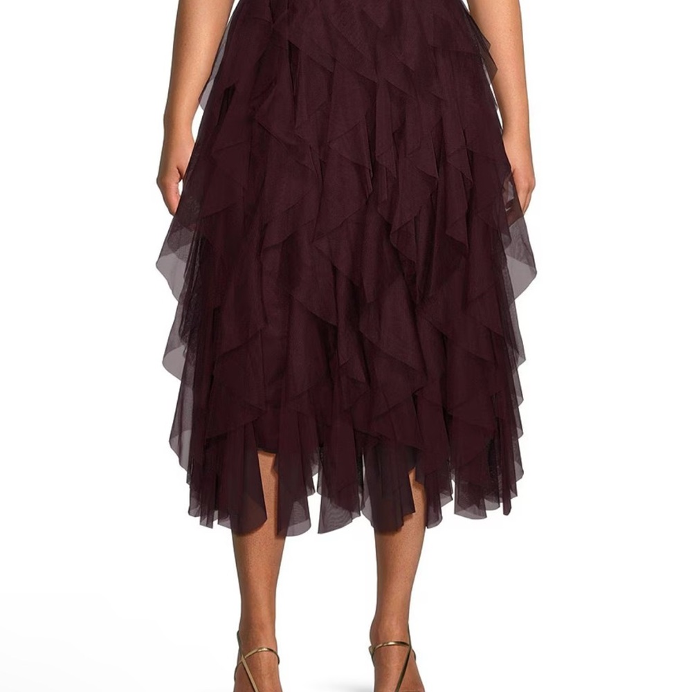 NEW- Elegant Burgundy Blouse with matching Tulle Skirt - Size Medium - Picture 3 of 3